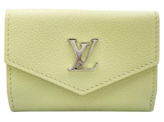 Carteira Louis Vuitton Tri-fold