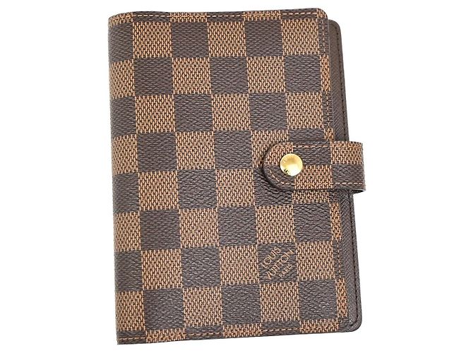 Capa de Agenda de Argolas Louis Vuitton Damier PM