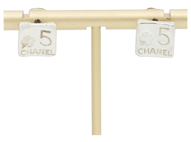 Pendientes de botón Chanel en plata esterlina 925