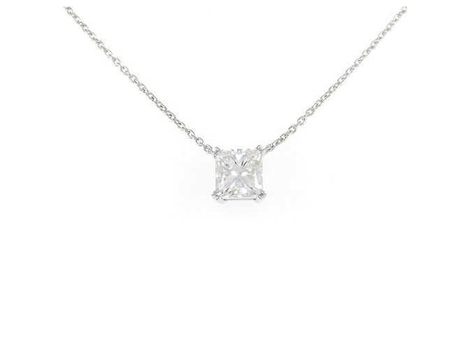 Autre Marque Collana in platino e diamanti