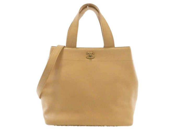 Bolsa Chanel em couro de bezerro