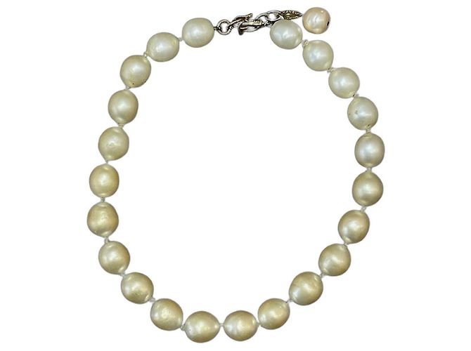 Colar Chanel de pérolas