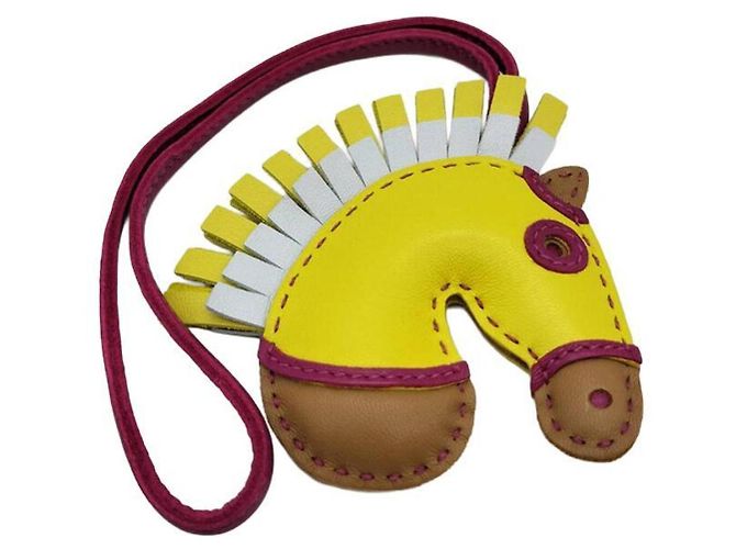 Hermès Amuleto de bolso Hermes Gigi Camaille