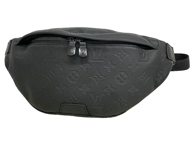 Sac Banane Louis Vuitton Monogram Shadow Discovery PM