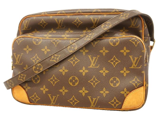 Borsa a spalla Louis Vuitton Monogram Nile