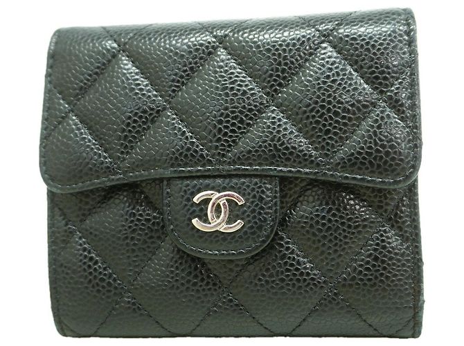 Portafoglio tri-fold Chanel nero