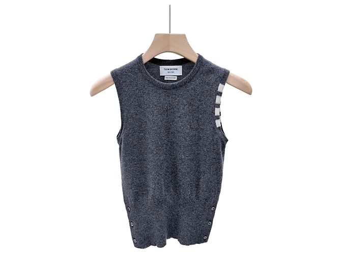 Thom Browne Chaleco de punto de cachemira para mujer Gris