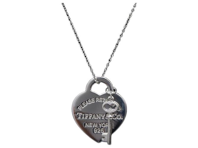 Tiffany & Co Collier avec pendentif clé et médaille Return to Heart en argent