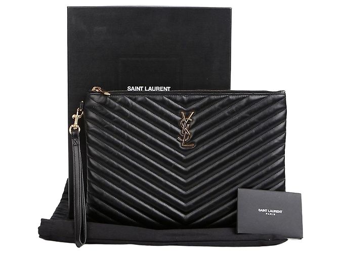 Autre Marque Pouch per tablet Monogram