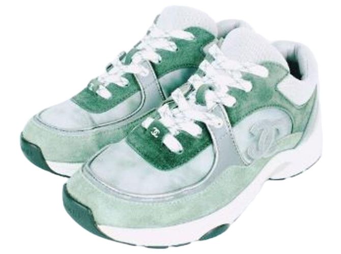 Chanel Baskets Cruise avec logo CC Vert