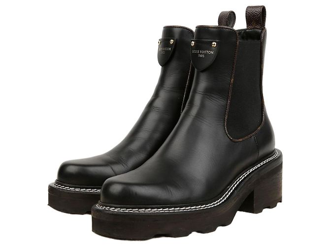 Louis Vuitton Botas de cano curto