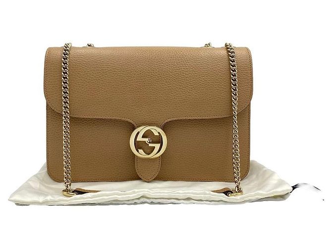 Gucci Bolsa de Ombro com Corrente de Couro Entrelaçada Bege