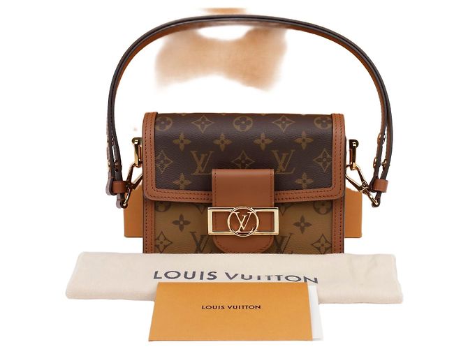 Louis Vuitton Borsa a tracolla e spalla Dauphine Mini