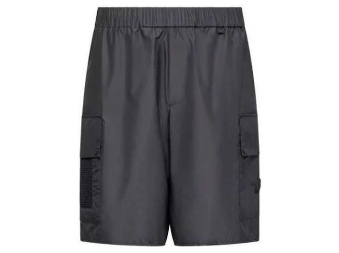 Moncler Cargo Shorts Schwarz