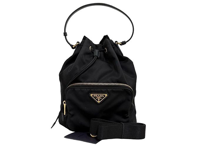 Prada Borsa a Secchiello in Nylon con Logo Triangle Large Nera