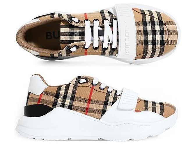Burberry Baskets en cuir daim Check