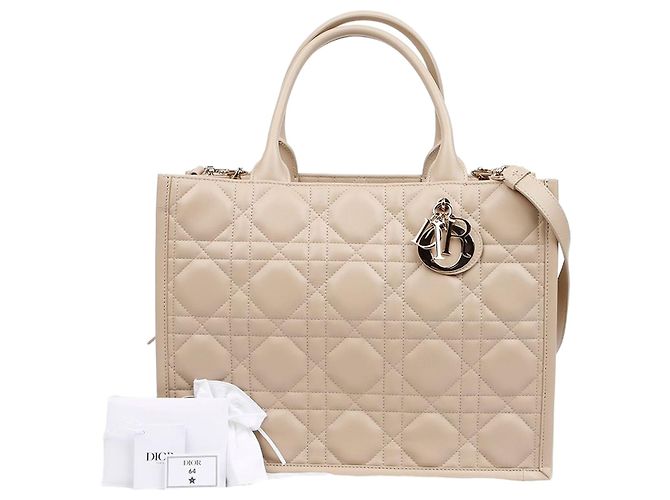 Dior Sac à main Book Tote Medium