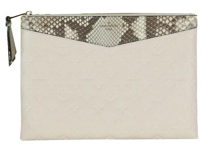 Louis Vuitton Borsa a Clutch Daily in Python Monogram