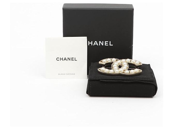 Chanel Perlenbrosche Weiß Metall