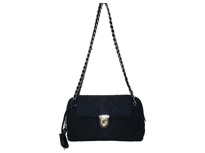 Prada Bolsa de Ombro com Corrente Pocono acolchoada