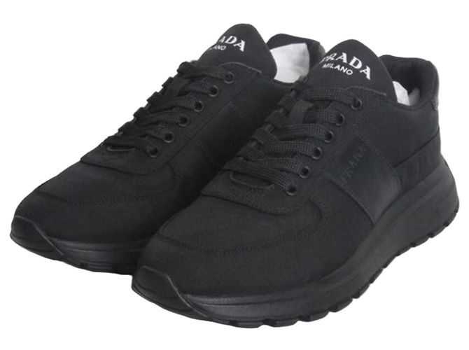 Prada Sneakers in pelle e nylon nero