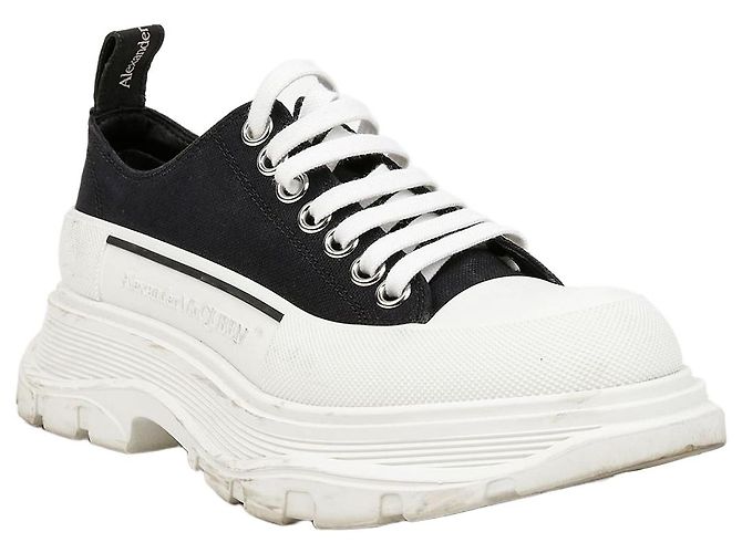 Alexander Mcqueen Sneakers stringate Tread Slick Black