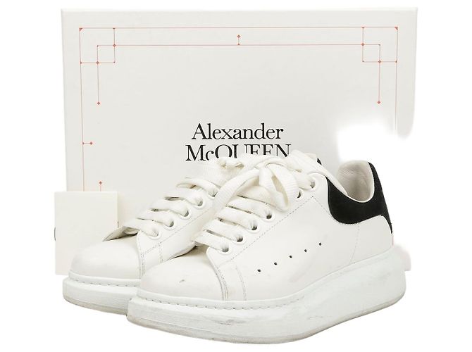 Alexander Mcqueen Baskets Oversole White Black Tab