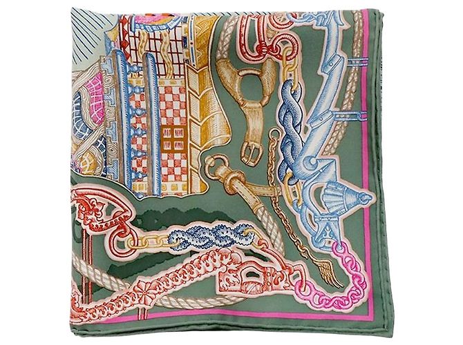 Lenço de seda Hermès cáqui