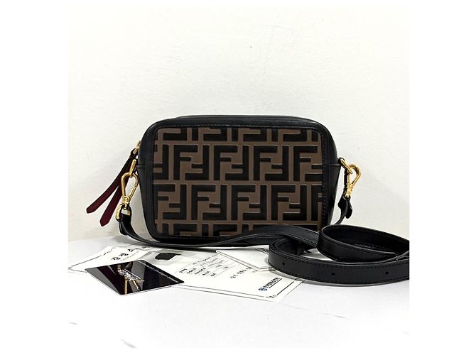 Fendi Mini Borsa Camera a Tracolla