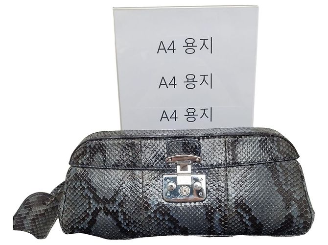 Gucci Lady Lock Clutch aus Python Limited Edition