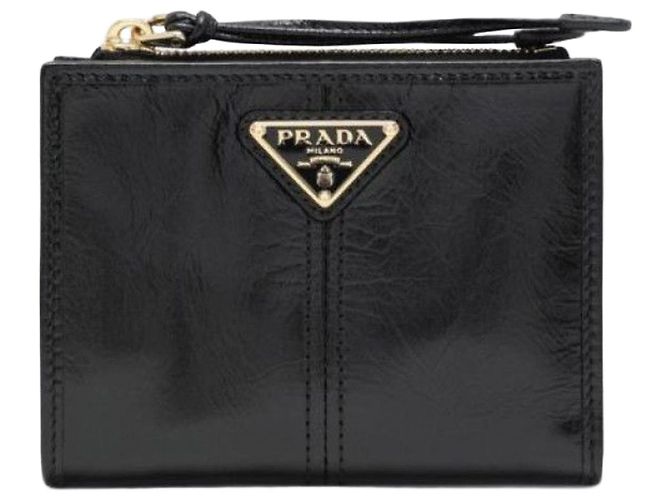 Cartera pequeña Prada de piel negra