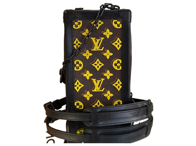 Louis Vuitton Borsa a tracolla Monogram Vertical Soft Trunk