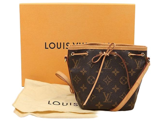 Borsa Louis Vuitton Nano Noe Monogram