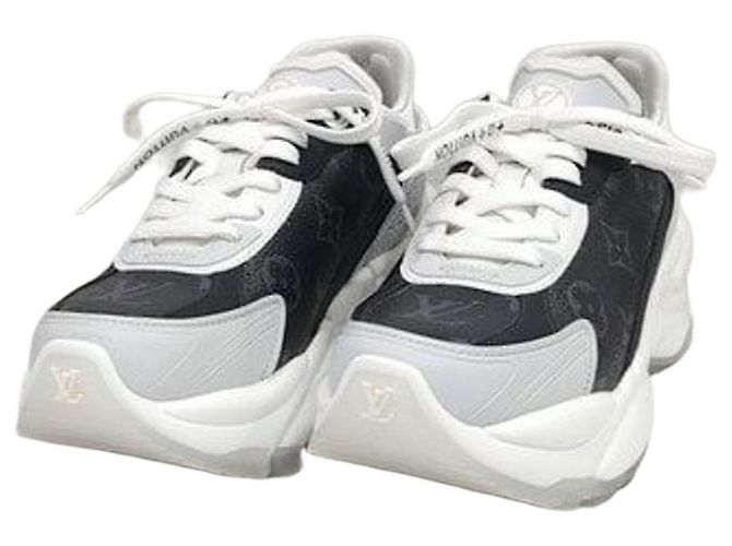 Baskets Louis Vuitton Monogram Run55