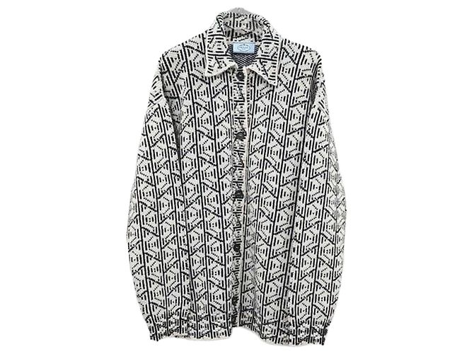 Prada Strickcardigan mit Multi-Pattern in Schwarz-Weiß
