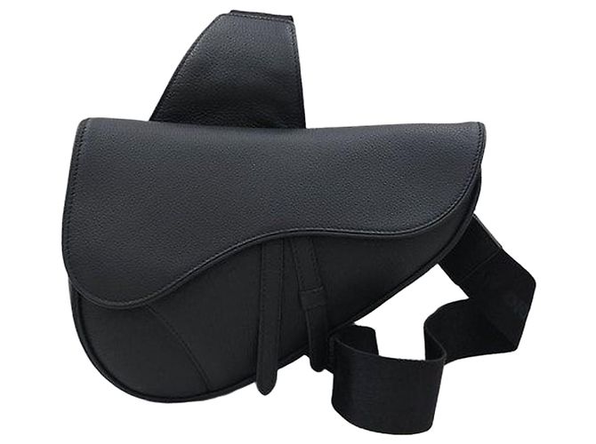 Dior Bolsa Saddle preta em couro de bezerro grão