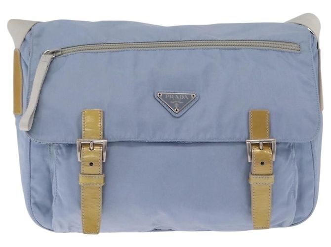 Double Prada Bolsa Messenger com Aba de Fivela Dupla Re-Nylon Medium