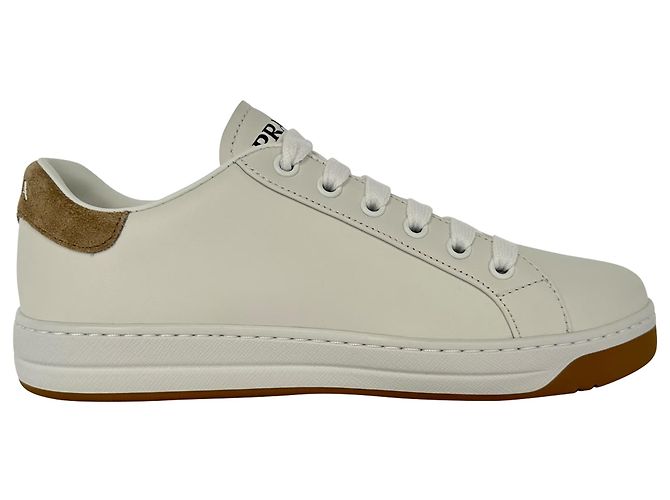 Baskets basses Prada Logo en cuir blanc
