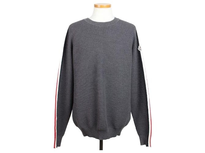 Moncler Grauer Strick mit Stripe-Logo