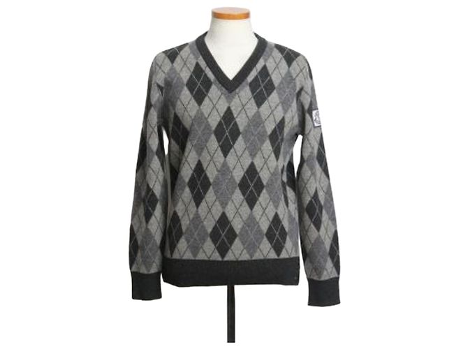 Moncler Argyle V-Ausschnitt Strickgröße