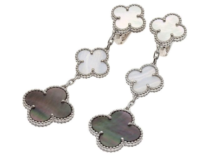 Orecchini Van Cleef & Arpels Magic Alhambra 3-Motif Shell Chalcedony