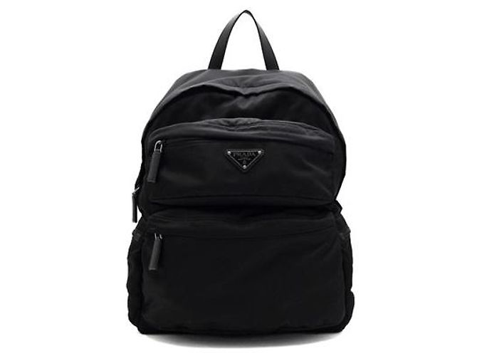 Prada Schwarzer Nylon-Rucksack mit silbernem Logo