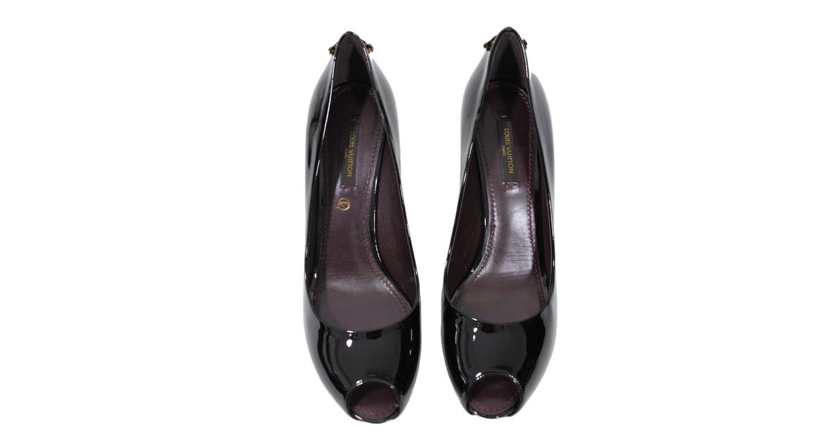 Louis Vuitton Oh Really Lock Open-toe Pumps Peep Toe Patent Shoes size 36