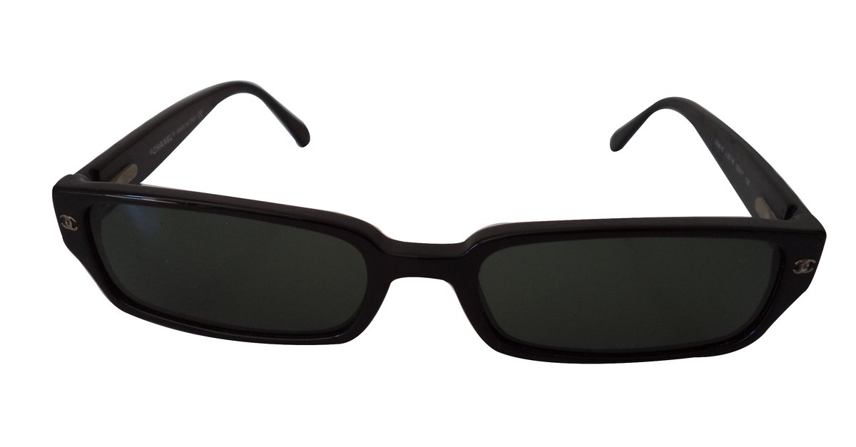Preowned chanel sunglasses - Gem