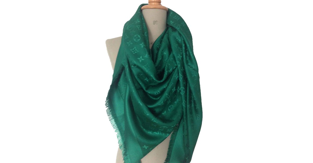LOUIS VUITTON Knitwear T.fr 38 WOOL Green ref.920578 - Joli Closet