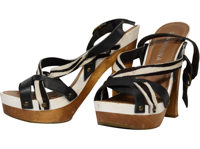 Sandales San Marina En Cuir Clouté - Talon Bois - Taille 40 - Occasion Très Bon état