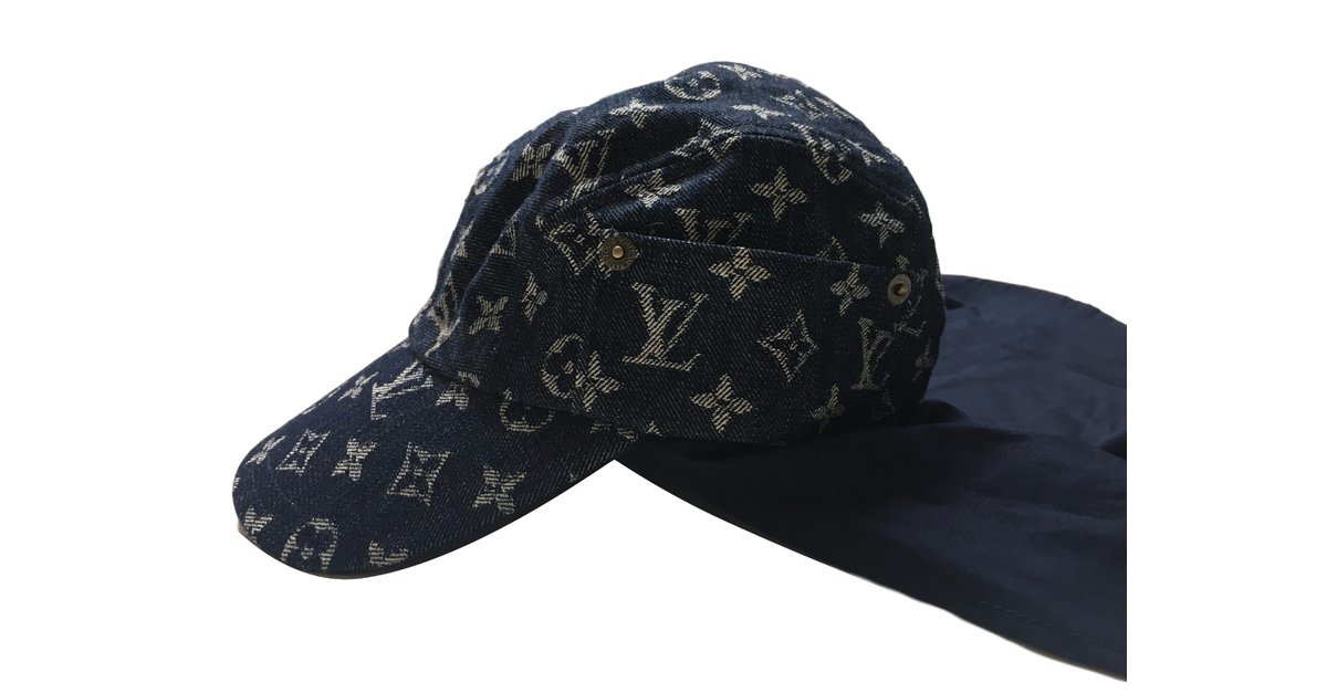 Louis Vuitton cappelli Blu Giovanni ref.101260 - Joli Closet