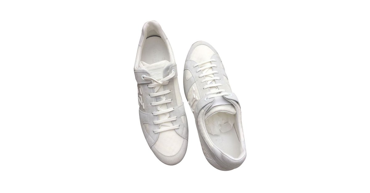 Louis Vuitton Sneakers White Deerskin ref.40125 - Joli Closet