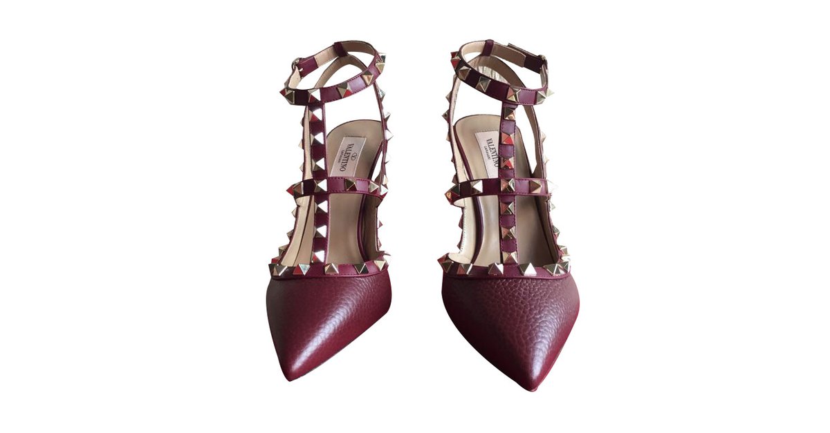 valentino rubin rockstud