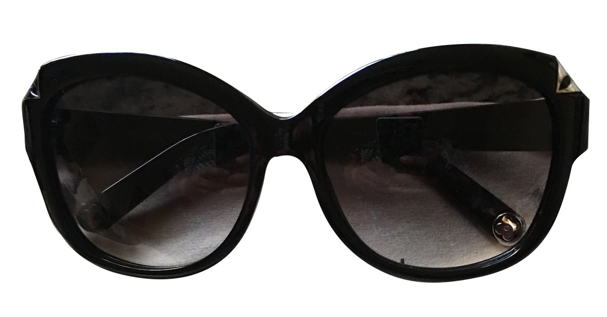 Louis Vuitton Sunglasses Black Plastic ref.40857 - Joli Closet